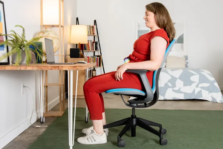 How to Test an Office Chair Before Buying